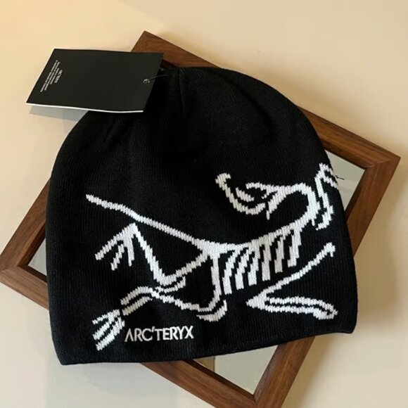 Arc\'teryx Black and White Beanie Fashion❤️??